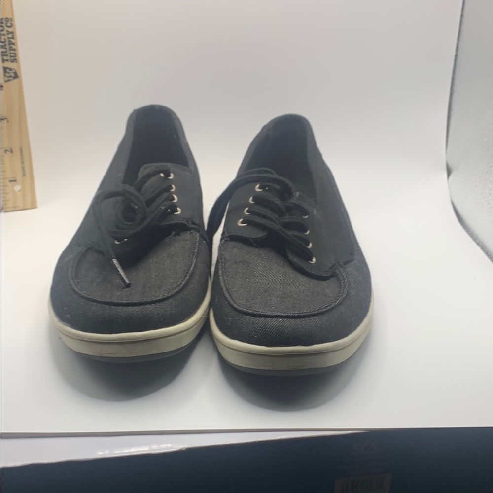 Black Boat Shoes with Textured Finish and Decorative Laces